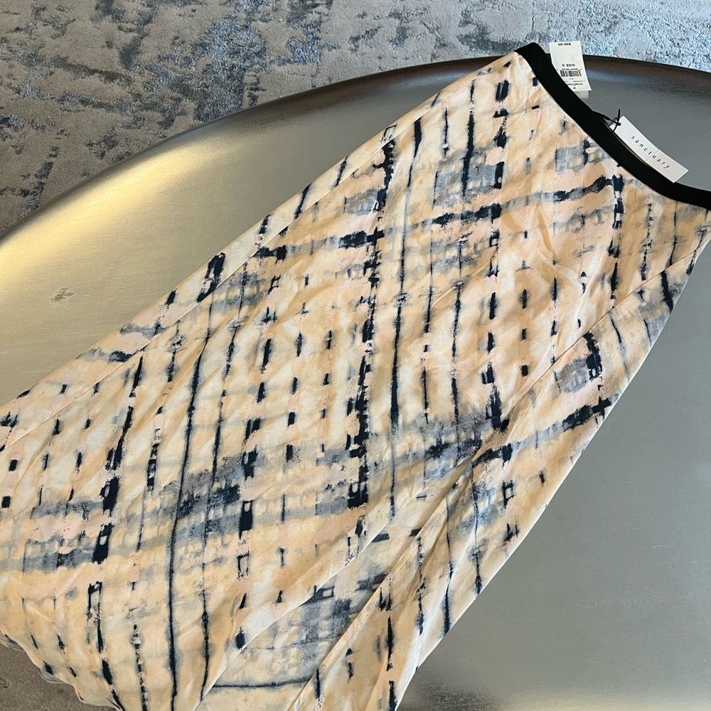 Sanctuary size small, tie dyed maxi skirt NWT